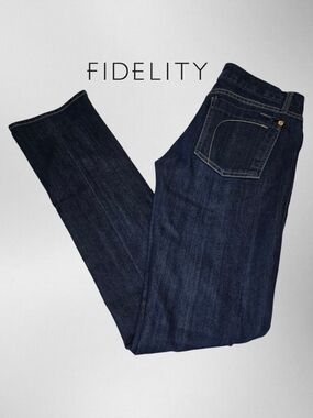 FIDELITY Low Rise Straight Leg - 28